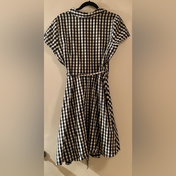 NWOT Size L Ellos midi -black and white checkered material. Short sleeves. - Picture 3 of 3